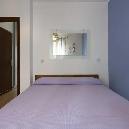 Happy By Interhome * Civezza